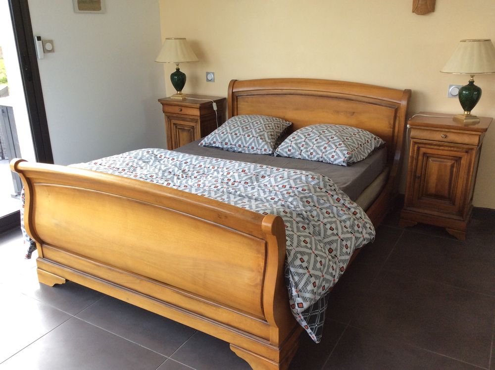 chambre style louis philippe en merisier massif Meubles