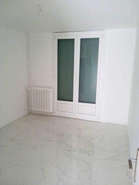  Appartement � louer 4 pi�ces 75 m�