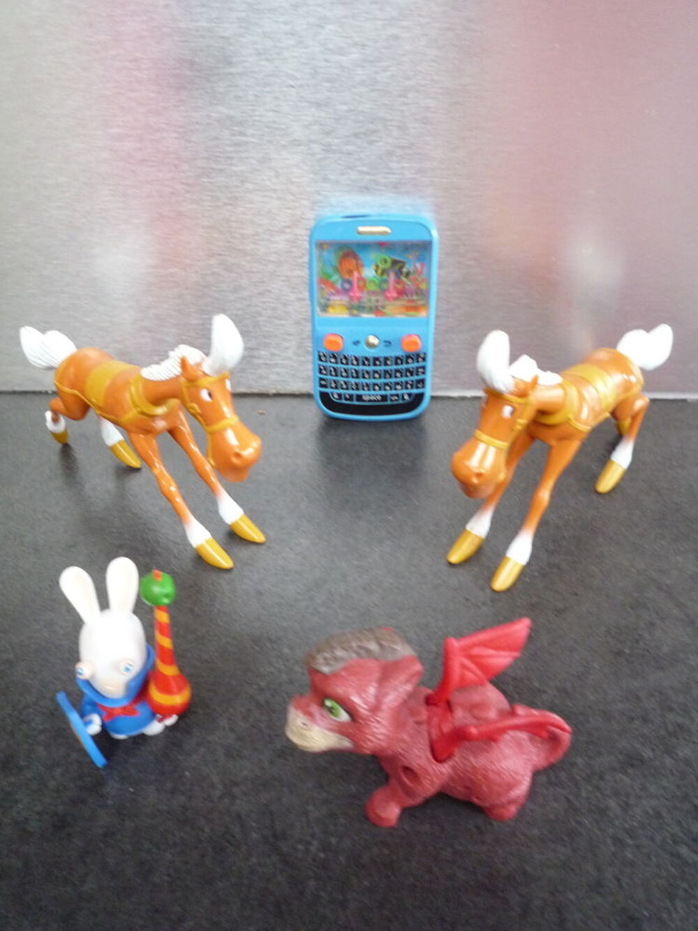 Jouets en plastique. Jeux / jouets