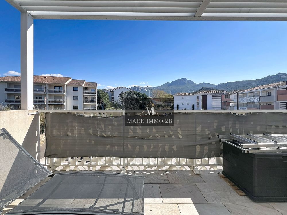 Vente Appartement 2Pièces en dernier étage à Calvi Terrasse et Parking Calvi