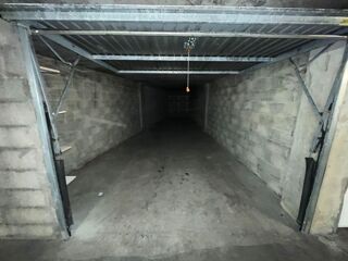  Parking / Garage à louer 20 m² Lyon