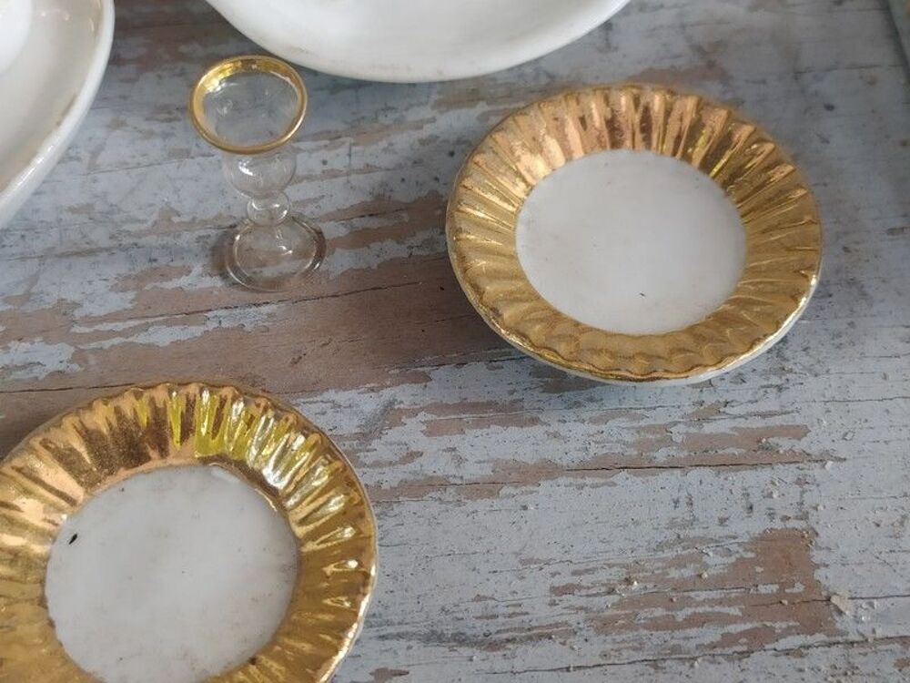 Ancienne Dinette Service &agrave; Th&eacute; Porcelaine de Paris XIXeme 