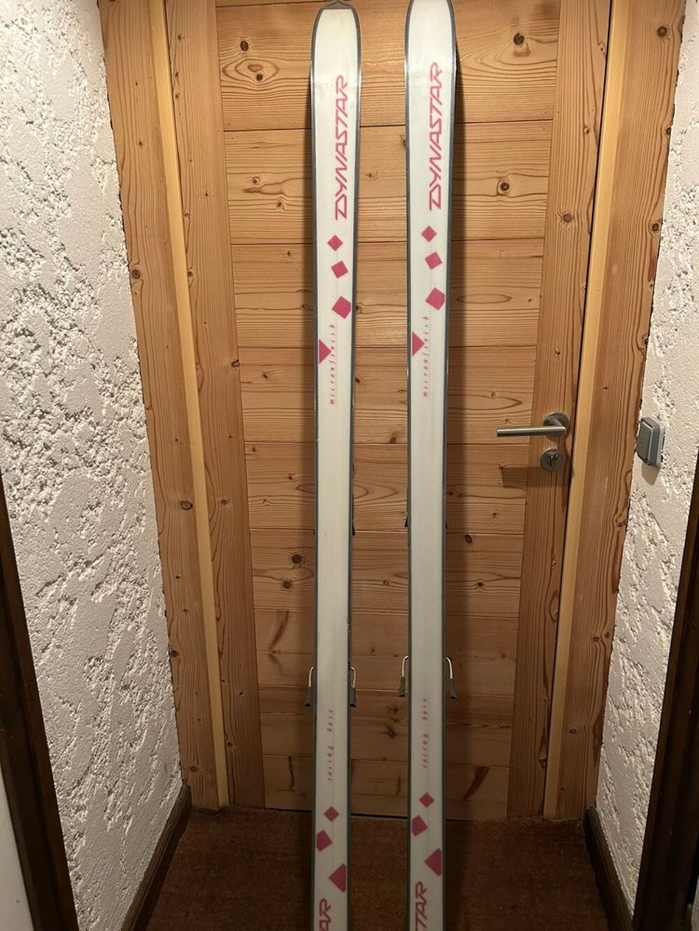 SKIS DYNASTAR haut de gamme Ann&eacute;es 88/90 , modele HZ FUSION Sports