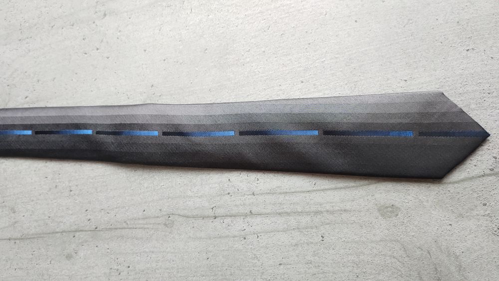Cravate Armand Thiery ?? Studio '' 100% Soie - Liser&eacute; Bleu Vêtements