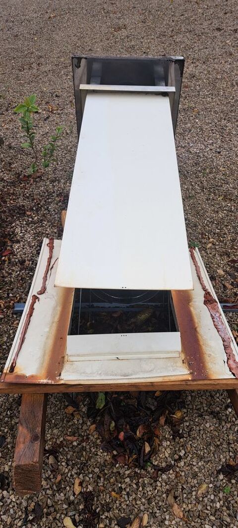 Sortie de toit de chemin�e carr�e 430 La Fert� (39)