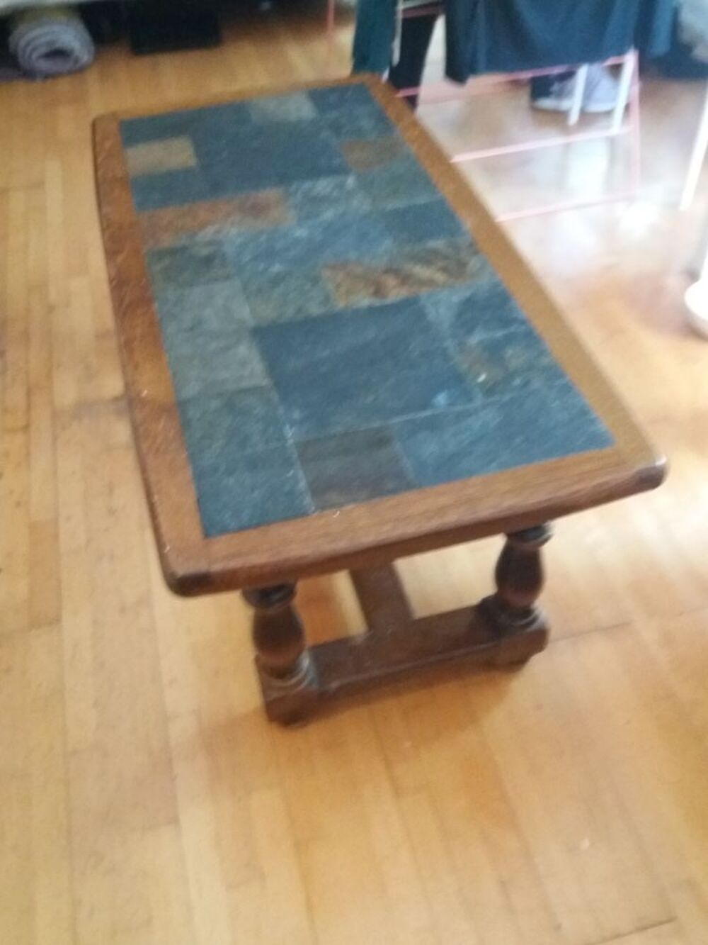 Table basse avec mosaique en pierre Meubles
