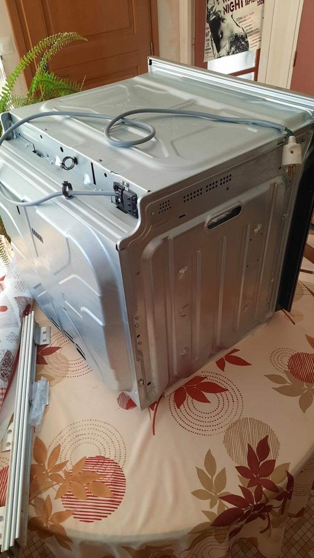 FOUR ENCASTRABLE FAURE A+ Electroménager