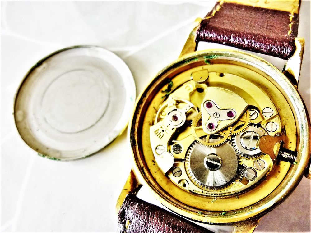 ZAND montre &eacute;bauche Suisse m&eacute;canique 1965 MEC0035 Bijoux et montres