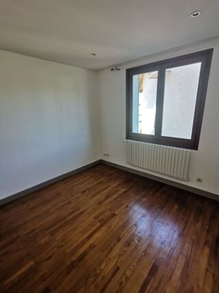  Appartement à louer 2 pièces 55 m²