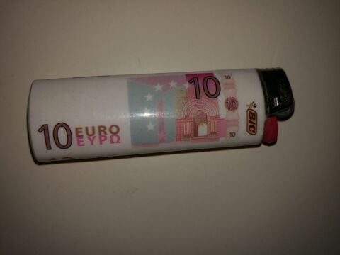 BRIQUET BIC ?10 EUROS?
3 Villiers (86)