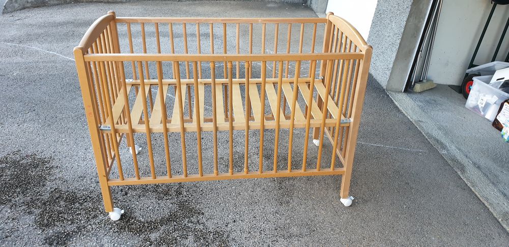Lit b&eacute;b&eacute; bon &eacute;tat Meubles