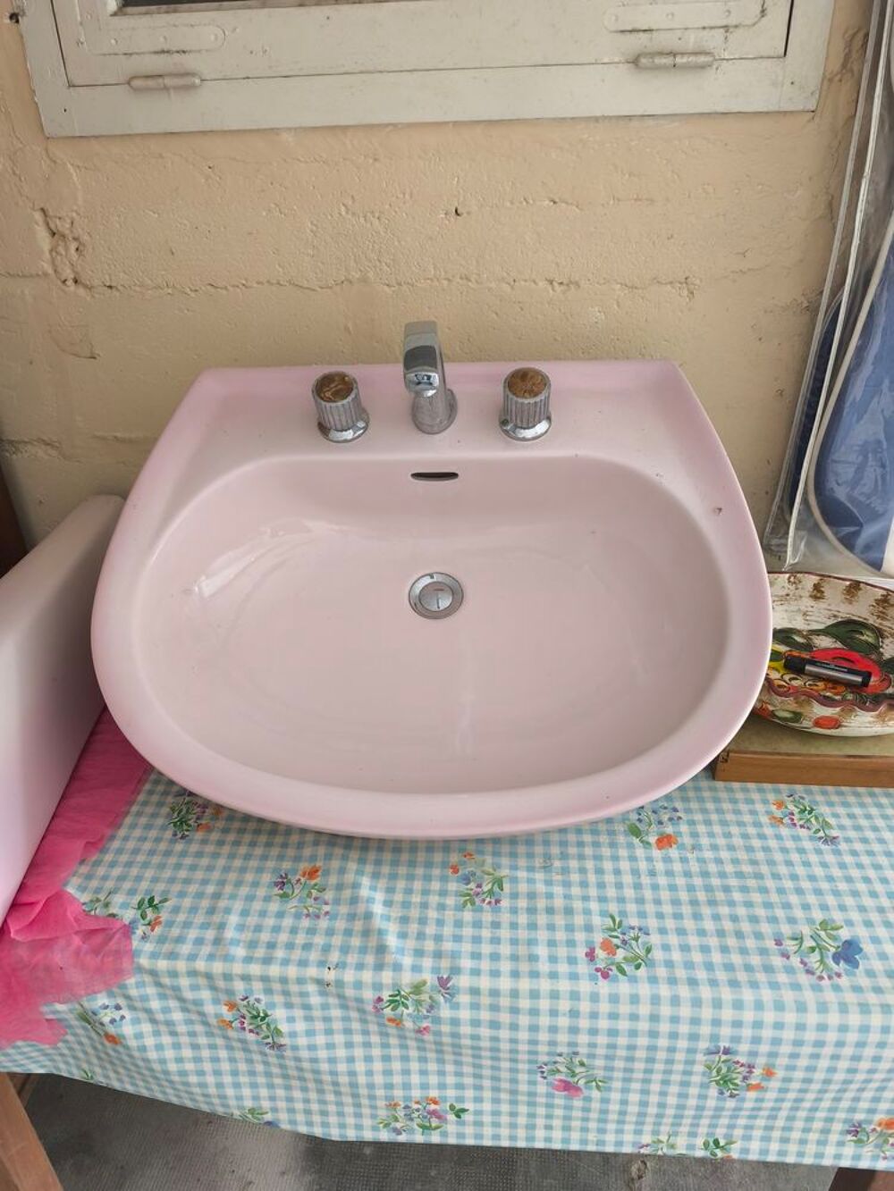 lavabo sur colonne avec robinets jacob delafon Meubles