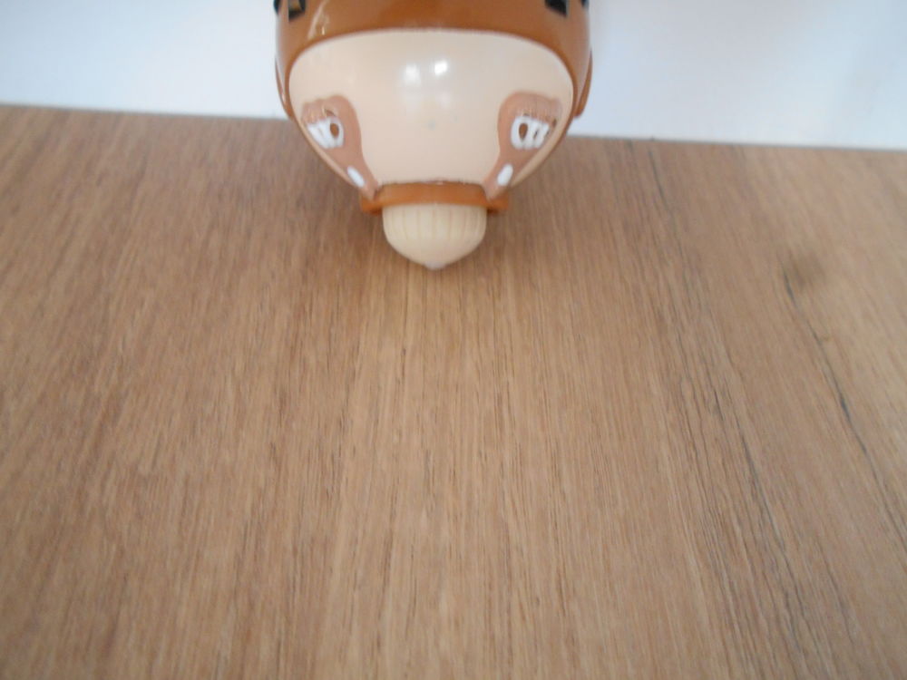 Figurine Toupie POKEMON HOUTHOUT comme neuve Jeux / jouets