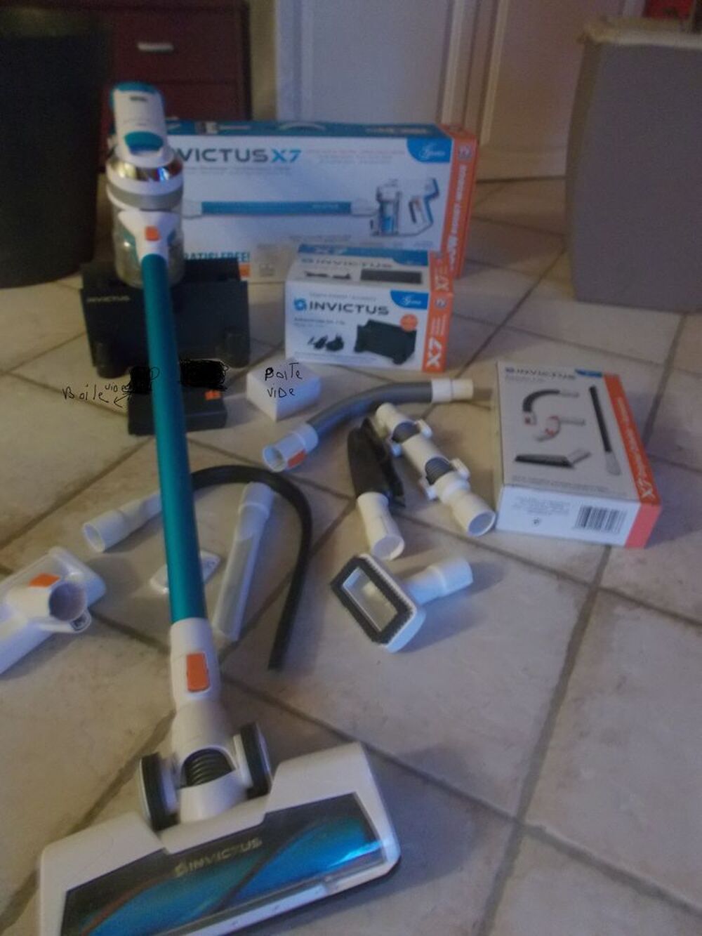 Aspirateur Invictus x 7 pour 21 pi&egrave;ces neuf faire prix
Bricolage