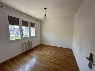  Appartement à louer 3 pièces 66 m²