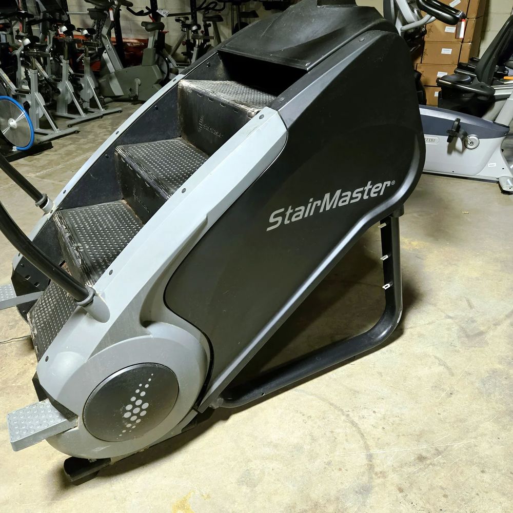 StairMaster 8 Series 8G Gauntlet Stepmill avec console LCD r Sports