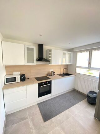  Maison  louer 9 pices 139 m