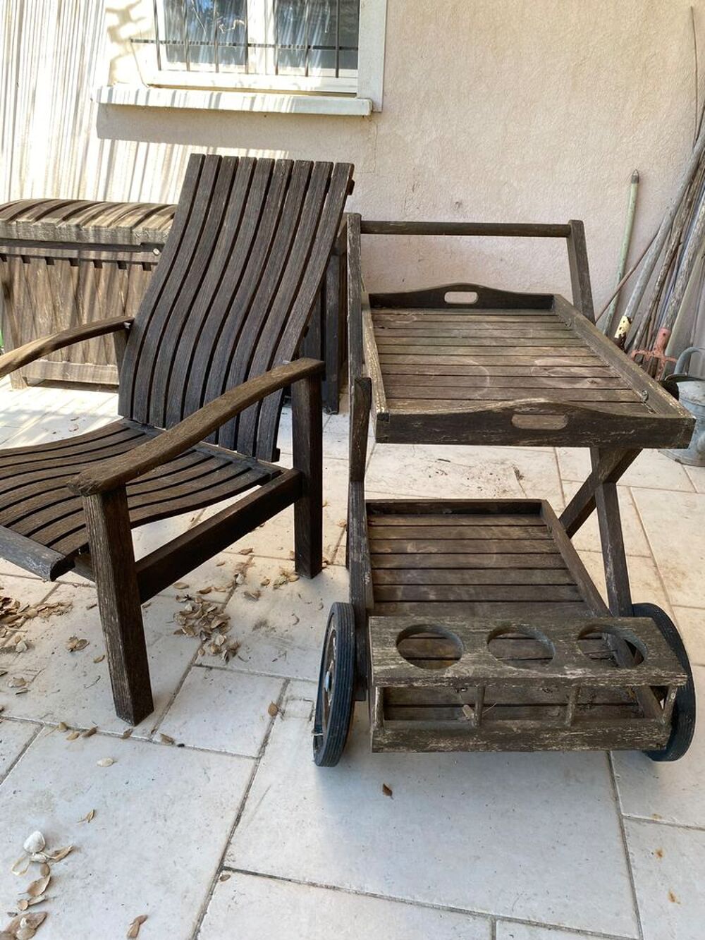 Salon jardin TECK , table/ 2 fauteuils/ coffre/ desserte Jardin