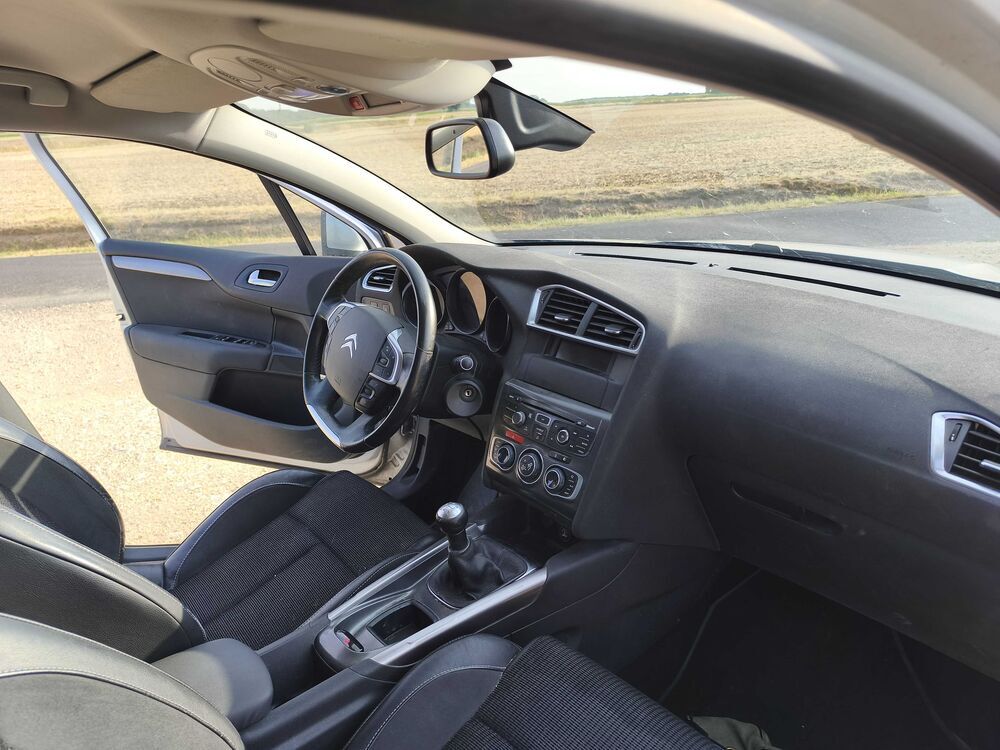 C4 1.6i 16V 110 Exclusive 2013 occasion 86110 Mirebeau