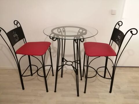 Table de bistrot avec deux chaises 85 Avignon (84)