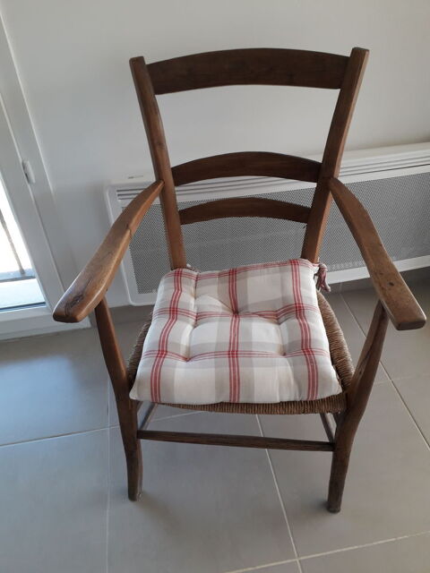Chaise Ardechoise en châtaignier 100 La Croix-Valmer (83)
