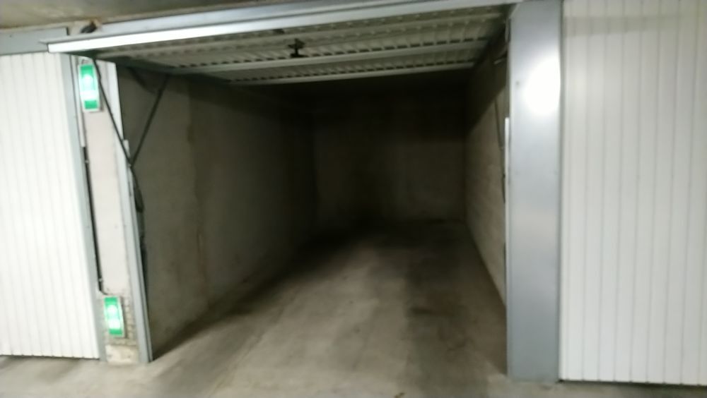 Vente Parking/Garage BOX fermé de 13 M2 69008 LYON Lyon 8