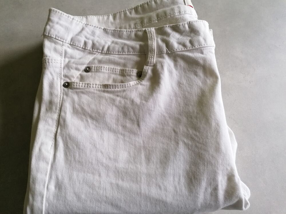 Pantalon blanc femme Vêtements