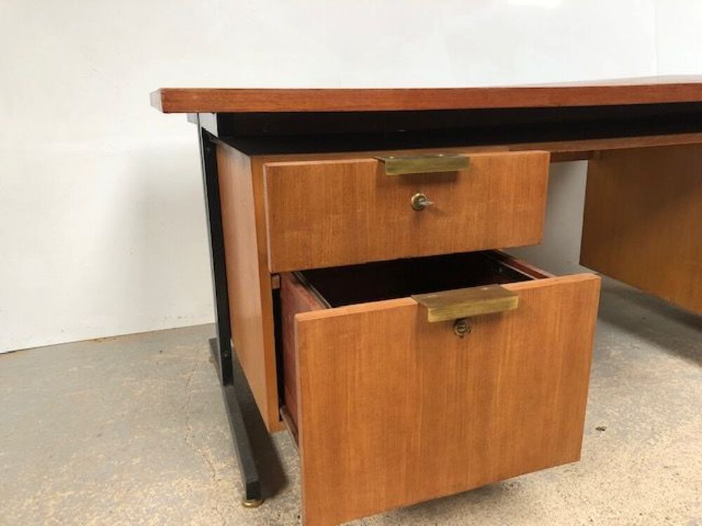 Bureau vintage ann&eacute;e 1970 Meubles
