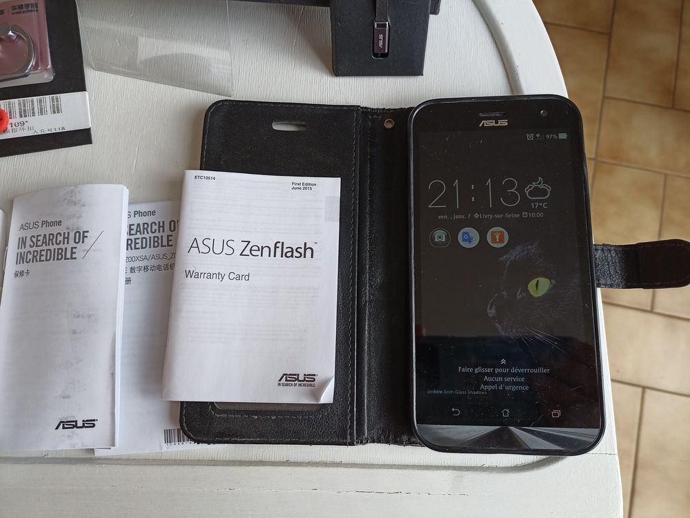 Asus Zenfone Zoom
Téléphones et tablettes
