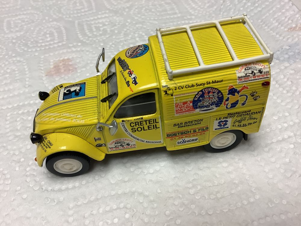 CITRO&Euml;N 2 CV FOURGONNETTE CR&Eacute;TEIL SOLEIL 1/43 voiture miniat 