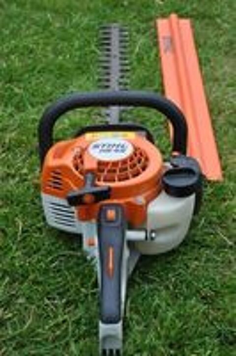   LOCATION Taille haie STIHL HS45 
