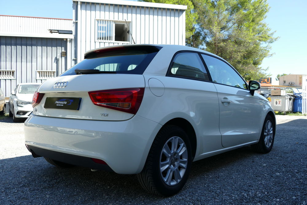 A1 Sportback 1.6 TDI 105 Ambiente (5 CV) 2011 occasion 13600 La Ciotat