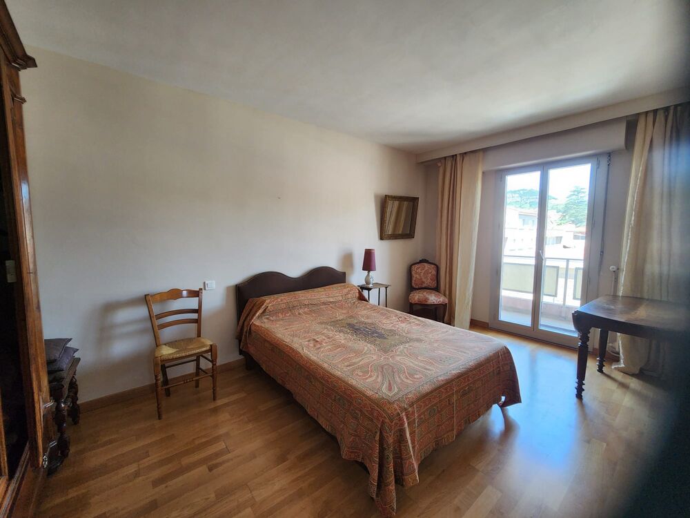 Appartement 5 pièces 123 m² à Millau