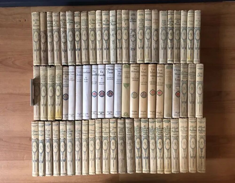 69 VOLUMES DE LA COLLECTION NELSON Livres et BD