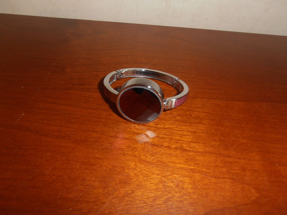 Bracelet mauve (28b) Bijoux et montres