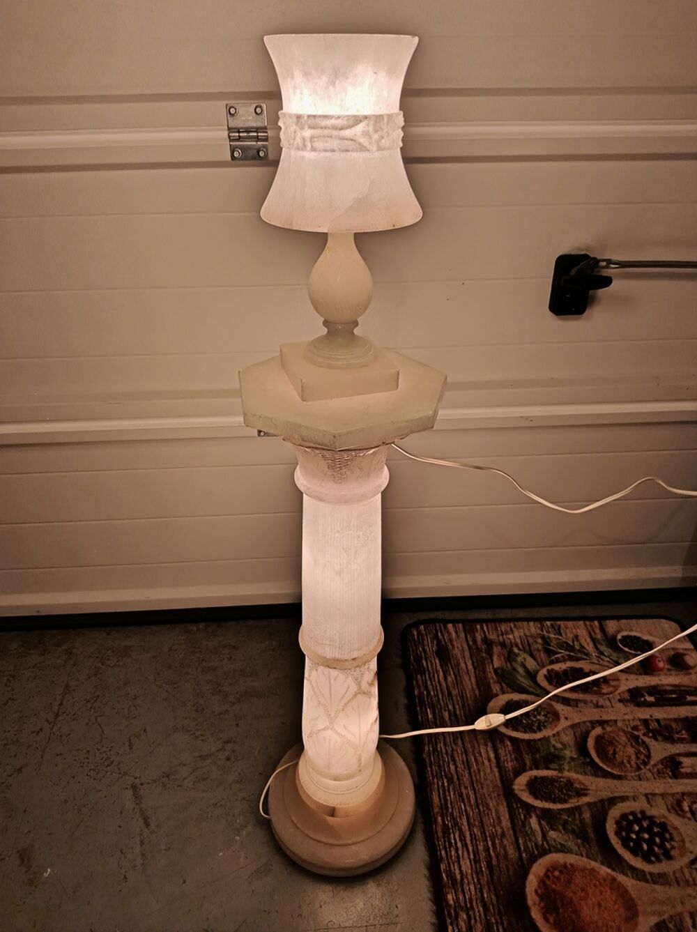 Colonne et lampe en albatre Décoration