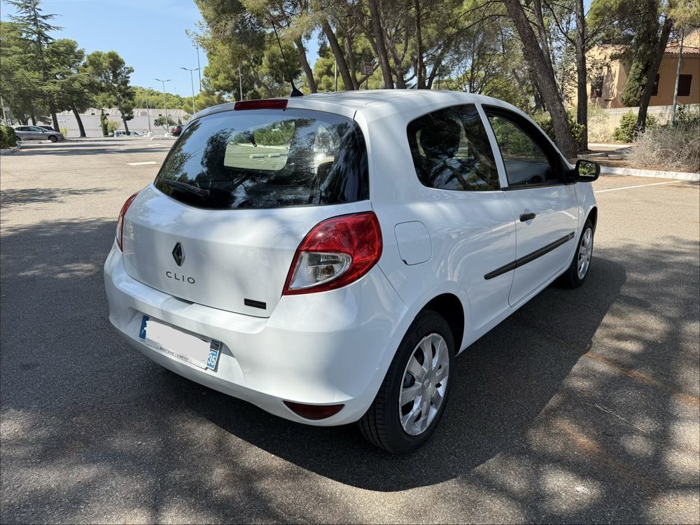 Clio III 1.2 16V 75 Zen 2013 occasion 13500 Martigues