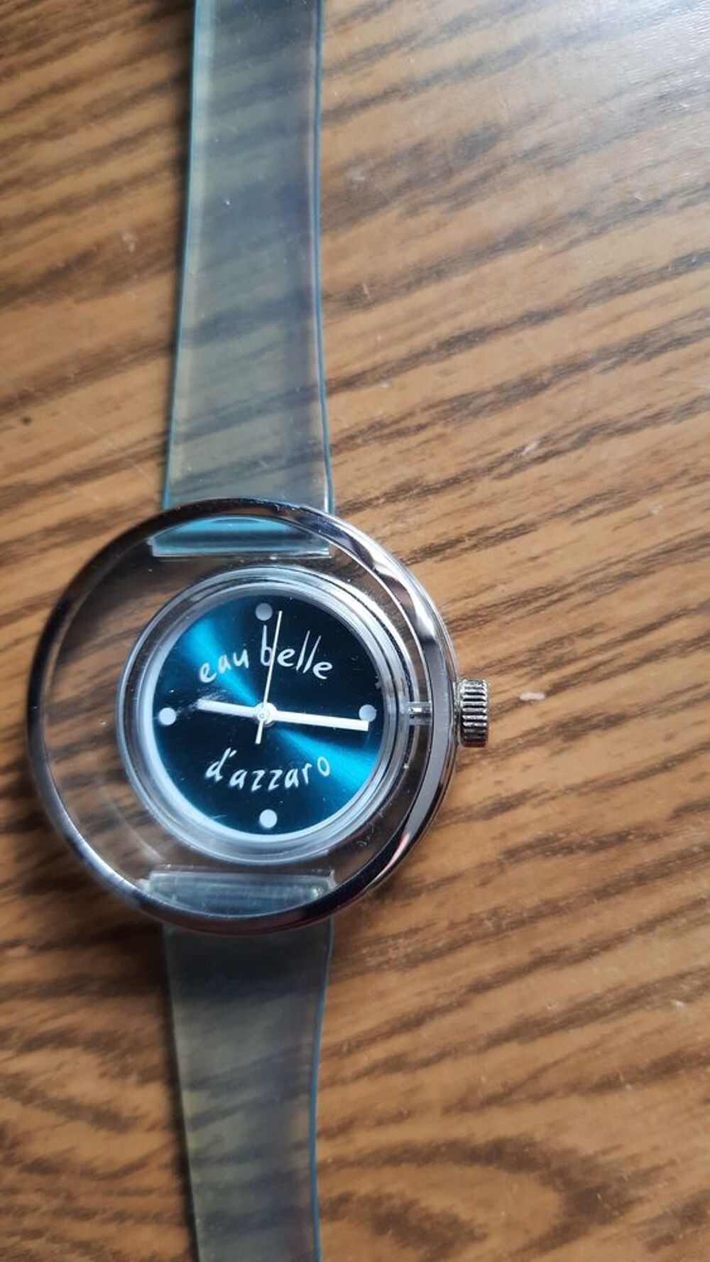 Montre Azzaro &quot; eau belle &quot; Bleu ciel Bijoux et montres