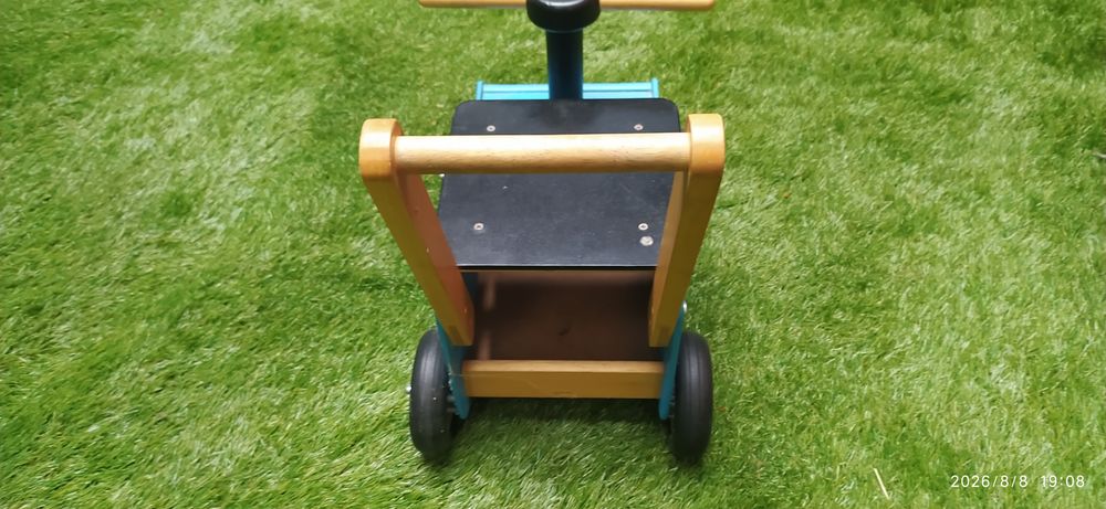 Voiture trotteur enfant Puériculture