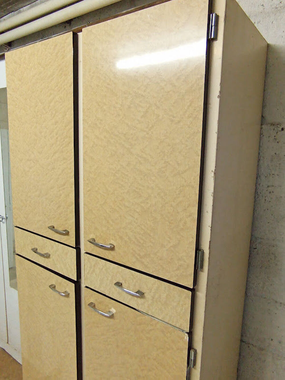 BUFFET CUISINE EN FORMICA VINTAGE Meubles