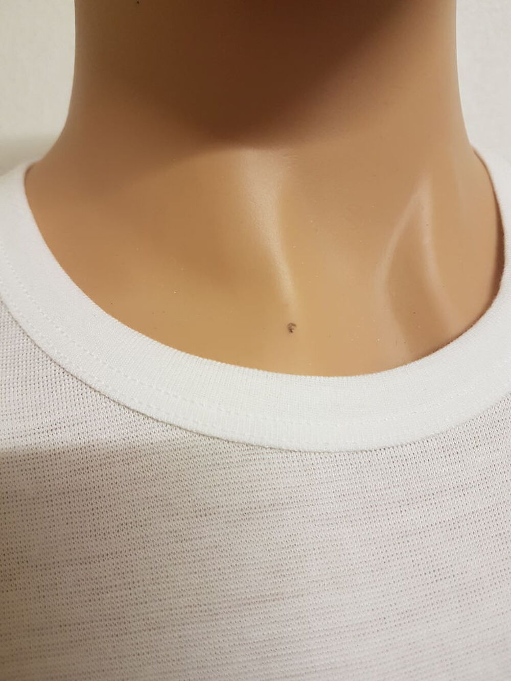 Tee-shirt homme manche courte, sp&eacute;cial hivers. Taille M-XL
Vêtements
