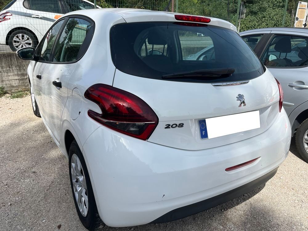 208 I PH2 1.6 BLUE HDI 75 2018 occasion 84000 Avignon