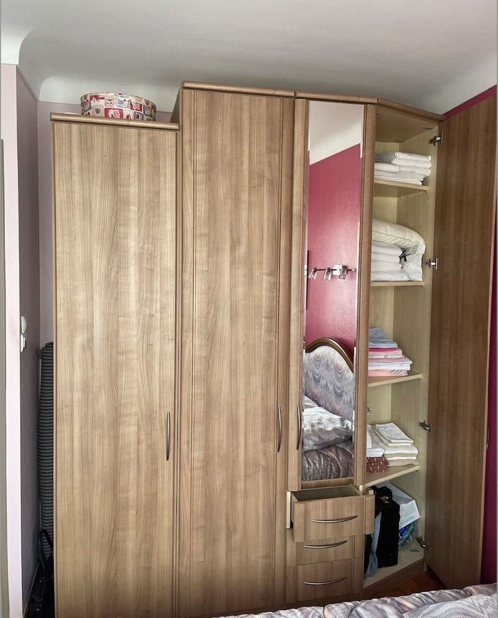 ARMOIRE DRESSING Meubles