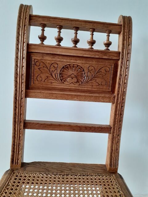 Lot 6 chaises bois avec assises cannage. 20 Le Vernois (39)