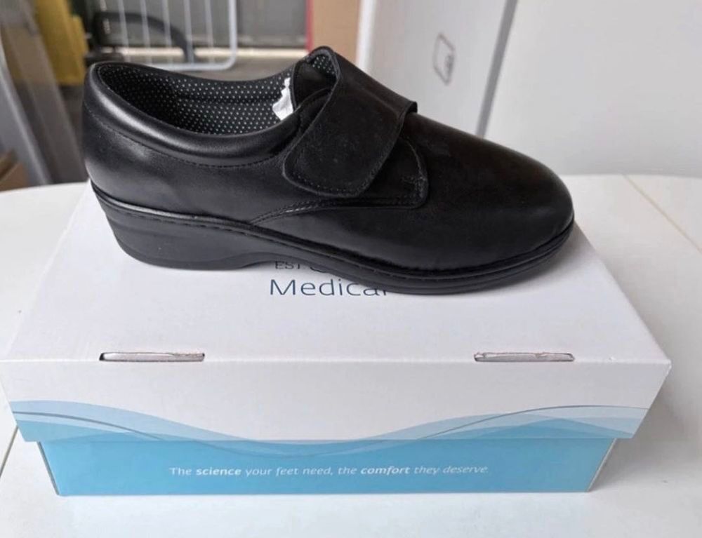 Chaussures orthop&eacute;diques femme neuves taille 39 Chaussures