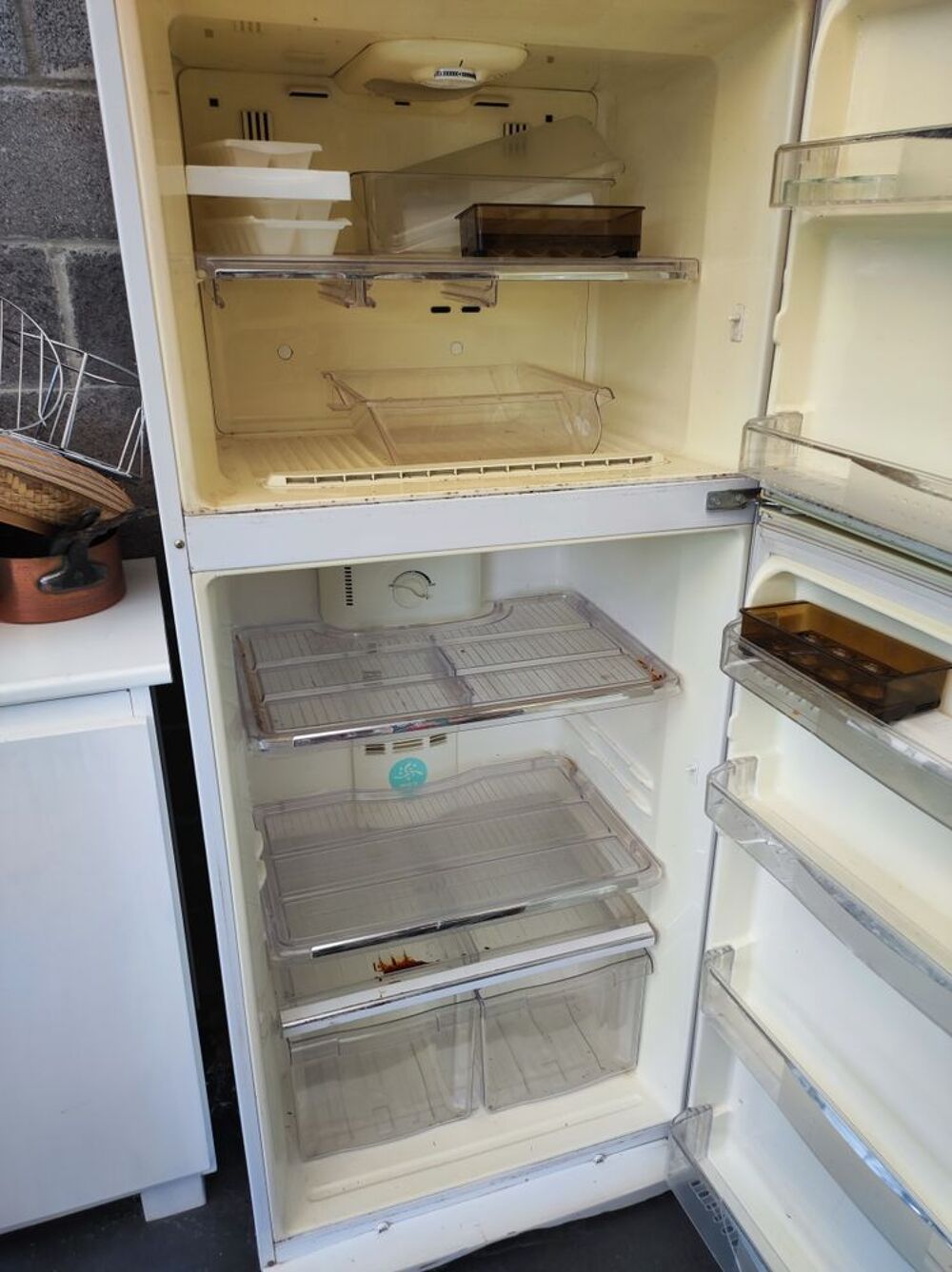 grand frigo cong&eacute;lateur Pu�riculture