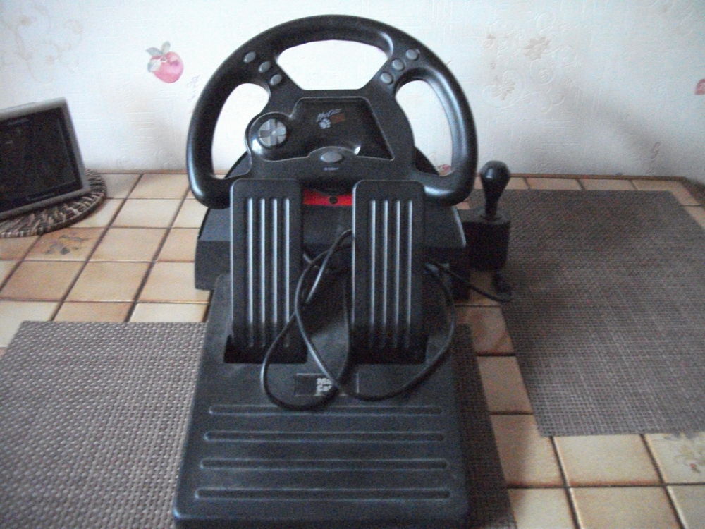 volant pour jeux Consoles et jeux vidéos
