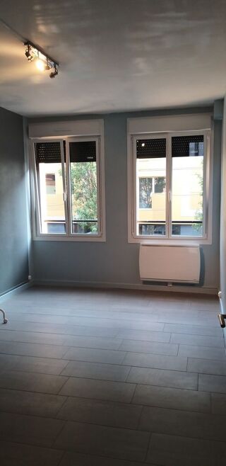  Appartement à louer 3 pièces 54 m² Valenciennes