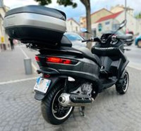 PIAGGIO 2016 occasion 78800 Houilles