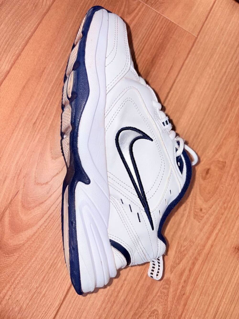 baskets Air Monarch Chaussures